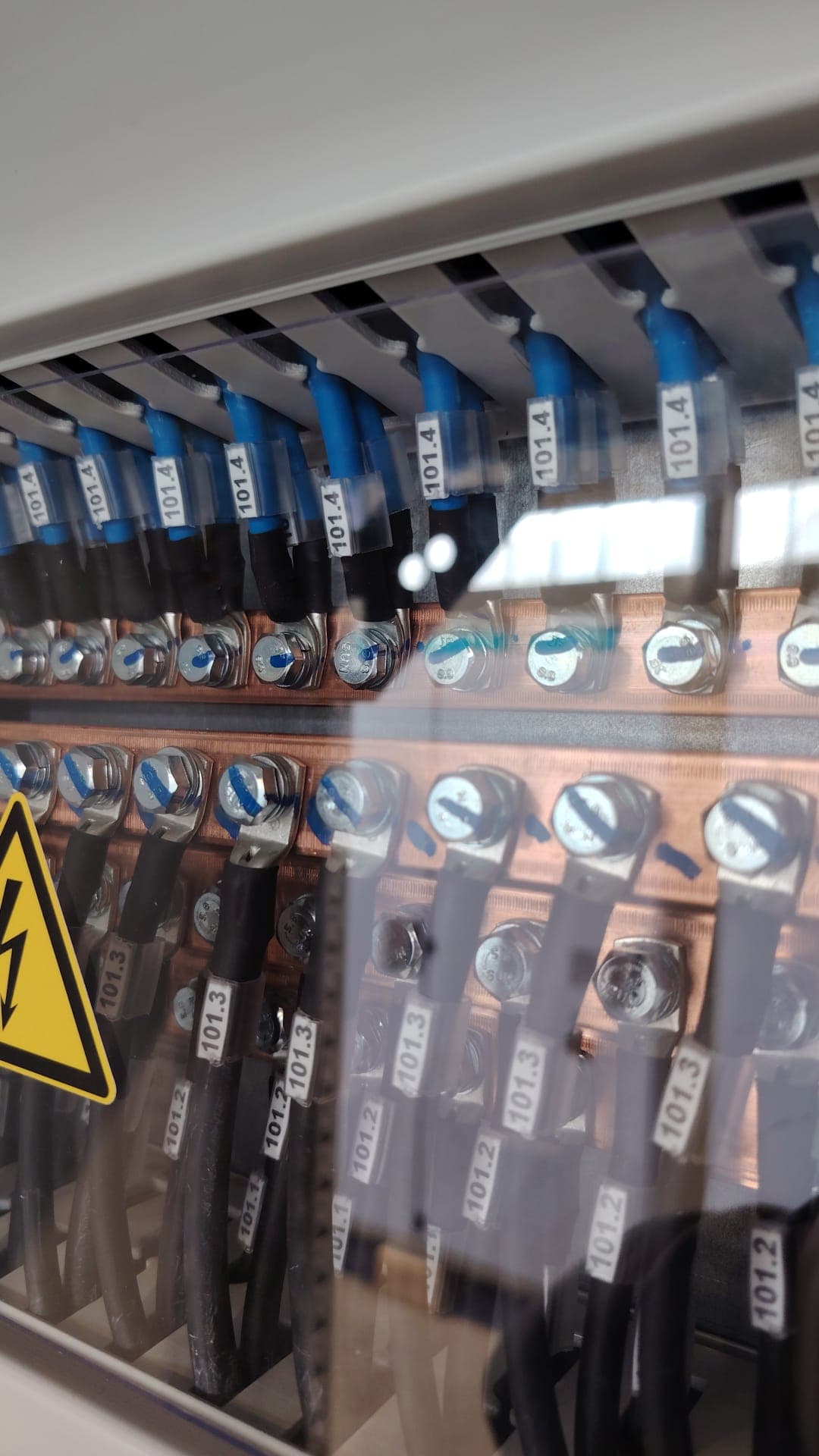 Cablare tablou electric industrial, PLC